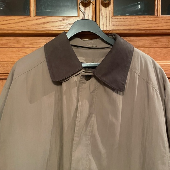 London Fog Men's Tan Coat with Brown Collar size large - Picture 3 of 10